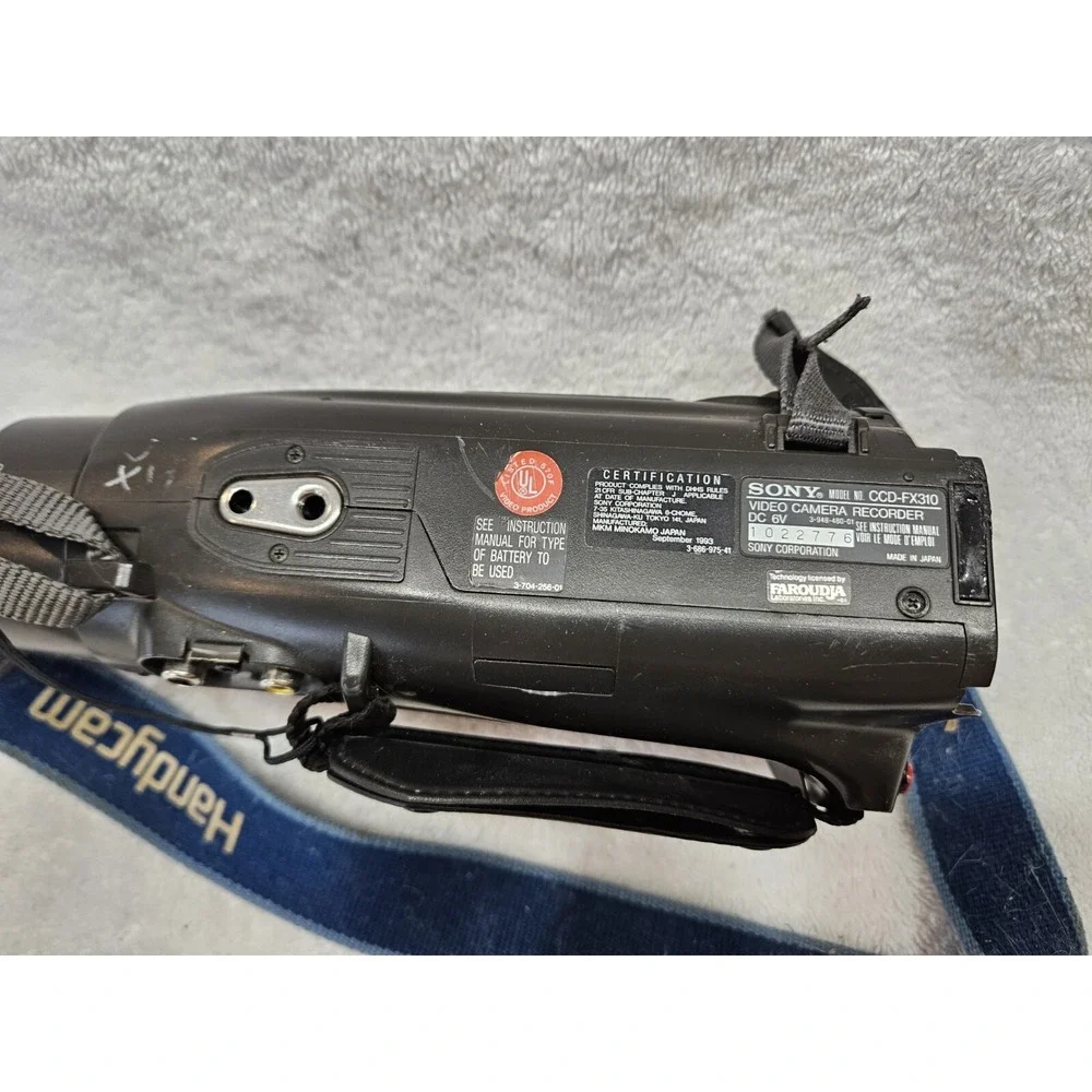 Sony Handycam CCD-FX310 Black Handheld Video-8 AutoFocus 8mm Camcorder Untested